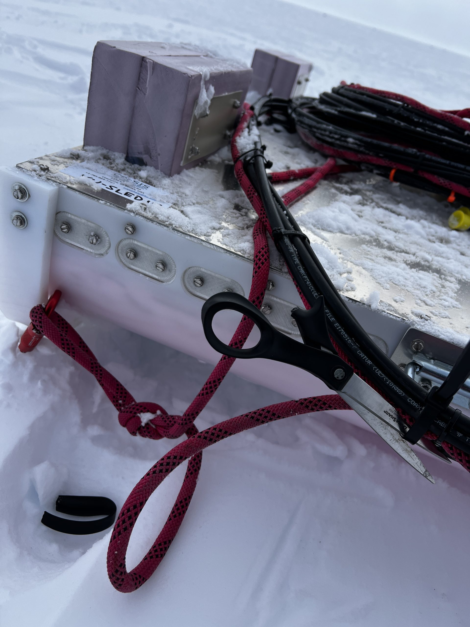 Broken scissors while cutting a zip tie on the EAGER