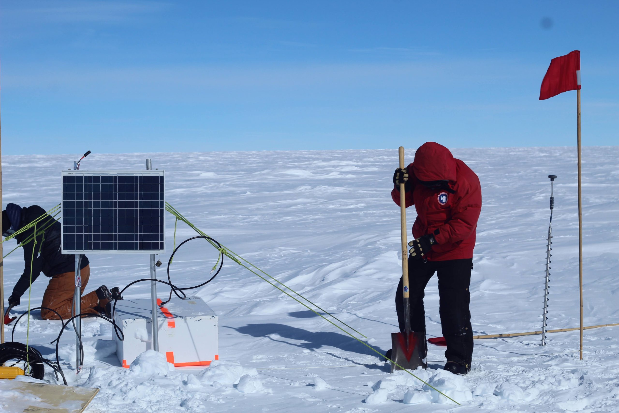 E and Ellen reorienting the 4 cm overwinter site