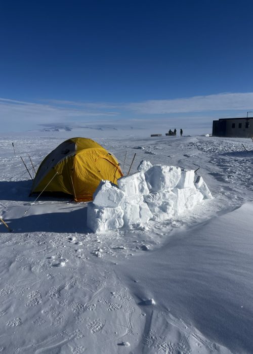 The snow wall that Dylen and I made