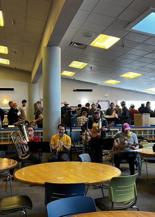 Live music at the craft fair